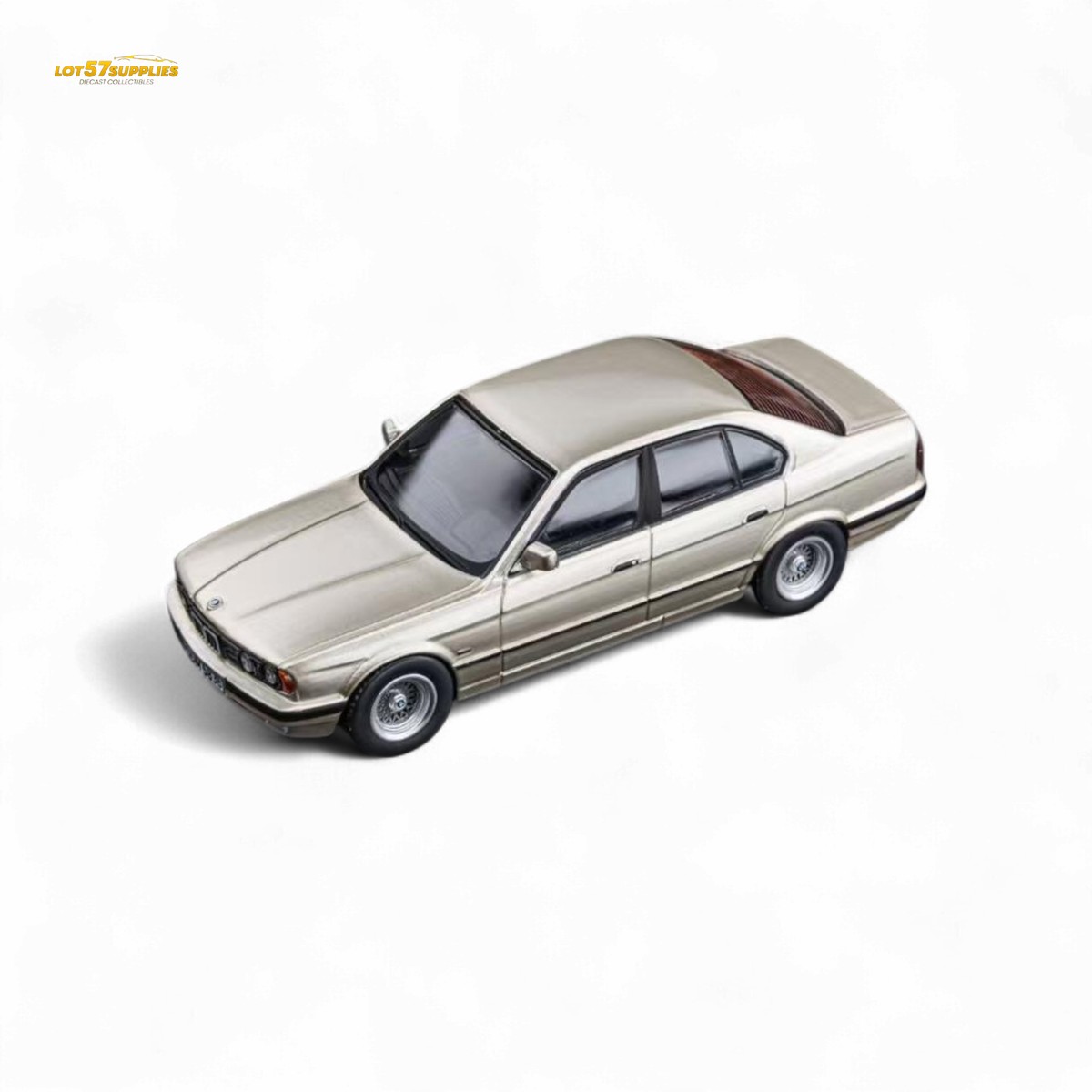 DCM BMW E34 5-Series Sedan Cashmere Beagle Gold 1:64