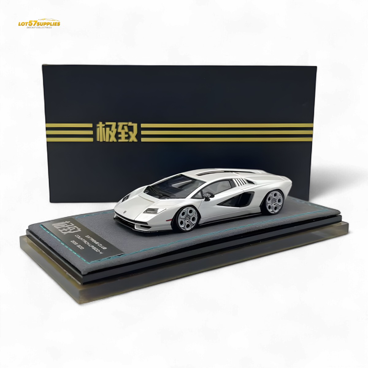 Extreme Club Lamborghini Countach LPI800-4 White 1:64